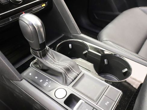 Used 2022 Volkswagen Atlas SE w/ Panoramic Sunroof Package FWD image 9