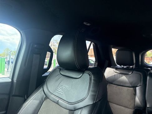 Used 2023 Ford Explorer ST image 36