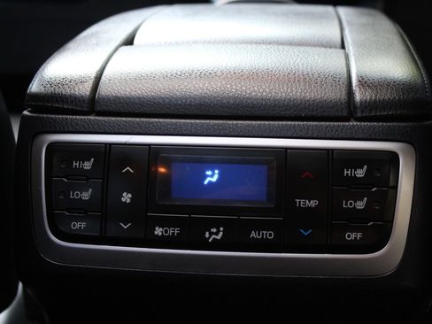 Used 2016 Toyota Highlander Limited Platinum image 21