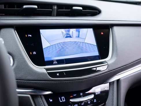 New 2026 Cadillac XT5 Luxury w/ LPO, Floor Liner Package AWD/4WD image 24