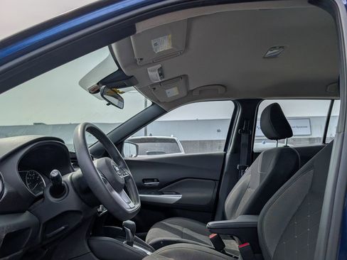Used 2020 Nissan Kicks SV FWD image 9