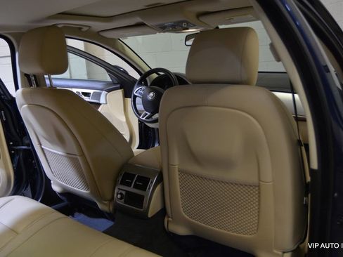 Used 2012 Jaguar XF image 13