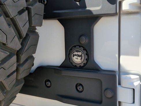 Used 2020 Jeep Wrangler Unlimited Rubicon AWD/4WD image 15