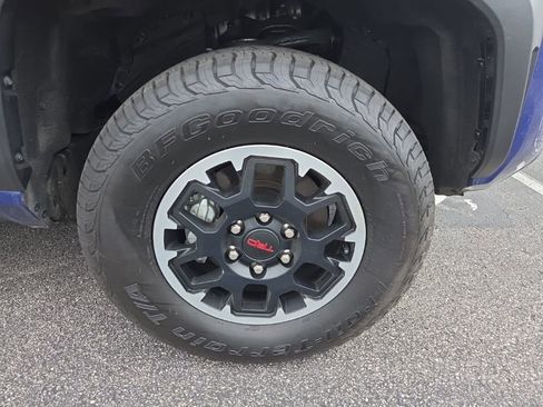 Used 2024 Toyota Tacoma TRD Off-Road image 18