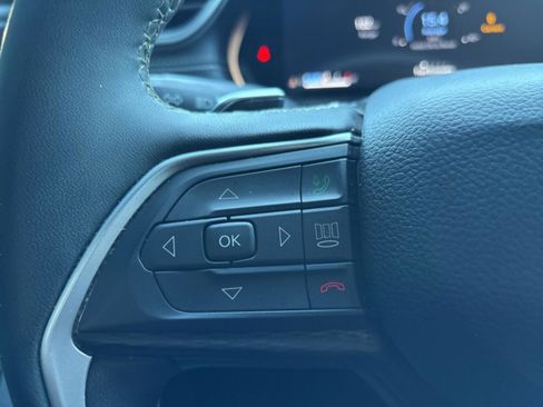 Used 2024 Jeep Grand Cherokee L Laredo image 13