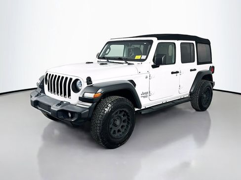 Used 2018 Jeep Wrangler Unlimited Sport S image 3