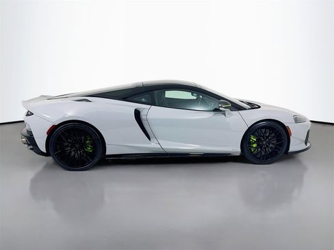Used 2025 McLaren GTS image 8