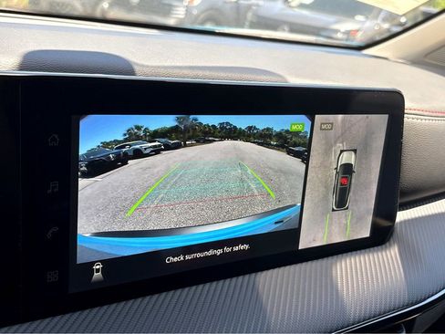 New 2026 Nissan Kicks SR FWD image 31