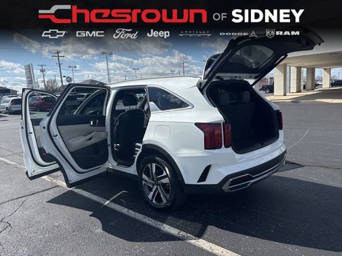 Used 2023 Kia Sorento SX Prestige image 19