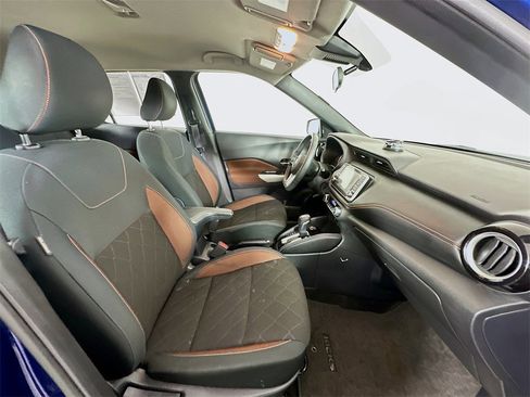 Used 2020 Nissan Kicks SR image 25