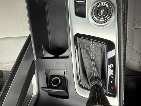 Used 2016 Chevrolet Corvette Stingray Coupe w/ Carbon Flash Badge Package RWD image 45