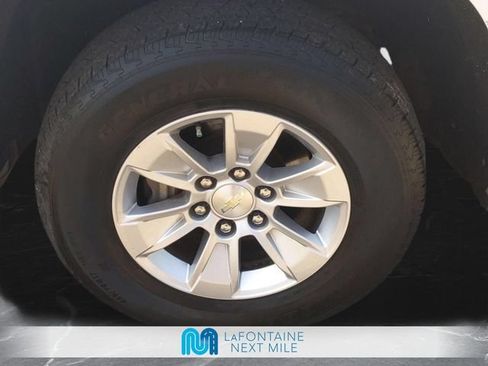 Used 2019 Chevrolet Silverado 1500 LT w/ All-Star Edition AWD/4WD image 32