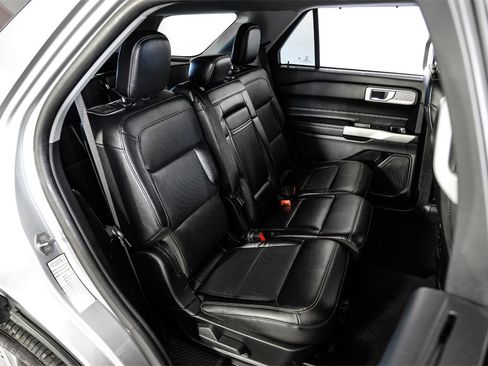 Used 2024 Ford Explorer Limited image 38