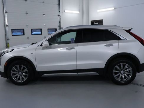 Used 2020 Cadillac XT4 Premium Luxury image 4