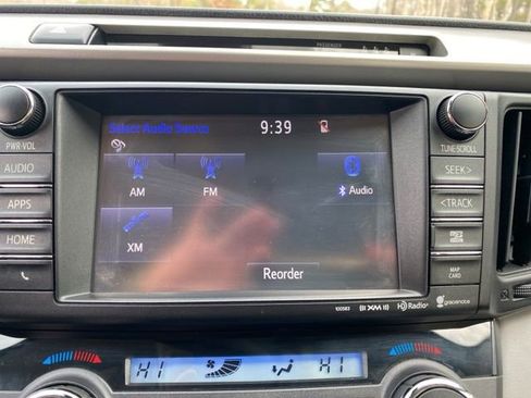 Used 2018 Toyota RAV4 XLE image 11