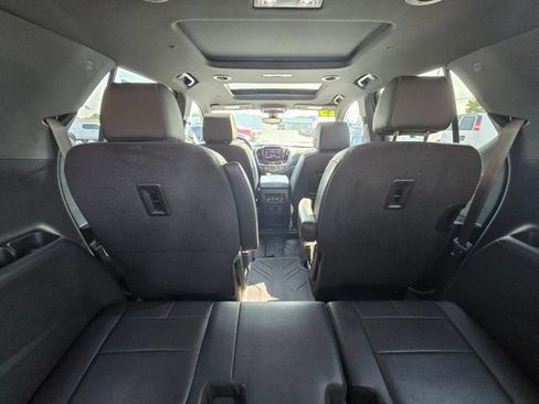 Used 2023 Chevrolet Traverse RS w/ LPO, Floor Liner Package AWD/4WD image 14
