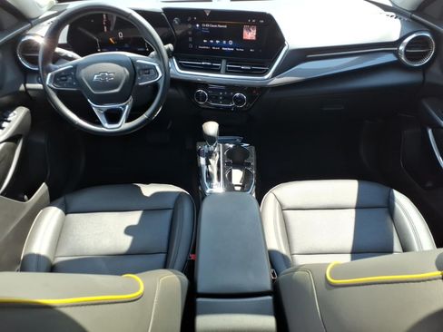 Used 2025 Chevrolet Trax ACTIV w/ Sunroof Package FWD image 13