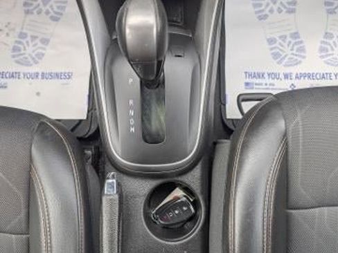 Used 2022 Chevrolet Trax LT w/ Driver Confidence Package image 16