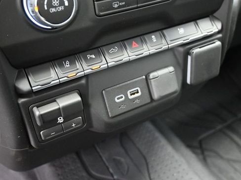 New 2026 Chevrolet Silverado 2500 Custom w/ Custom Value Package image 32