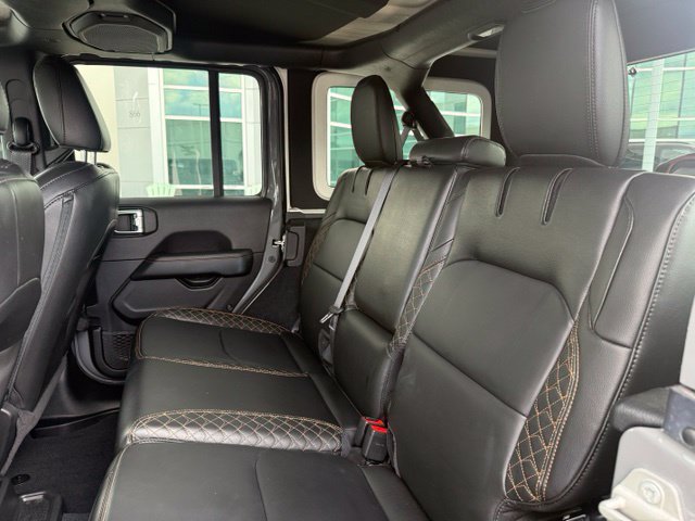 Used 2023 Jeep Wrangler Unlimited Sahara AWD/4WD image 23