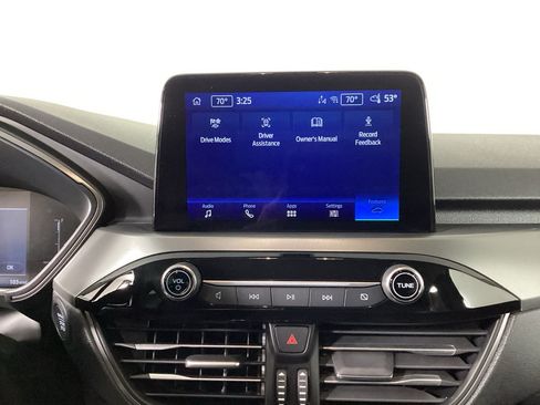 Used 2025 Ford Escape Active AWD/4WD image 32