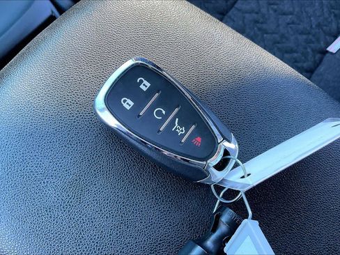 Used 2024 Chevrolet Equinox LT image 14