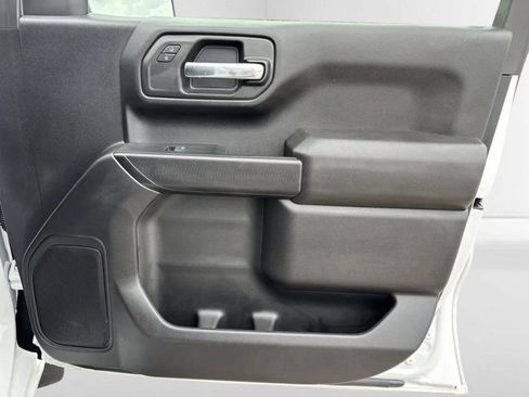 Used 2024 Chevrolet Silverado 1500 Custom image 32