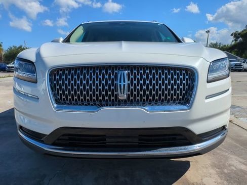 Used 2021 Lincoln Nautilus FWD w/ Equipment Group 101A image 2