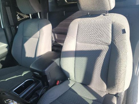 Used 2022 Toyota Tacoma SR RWD image 13