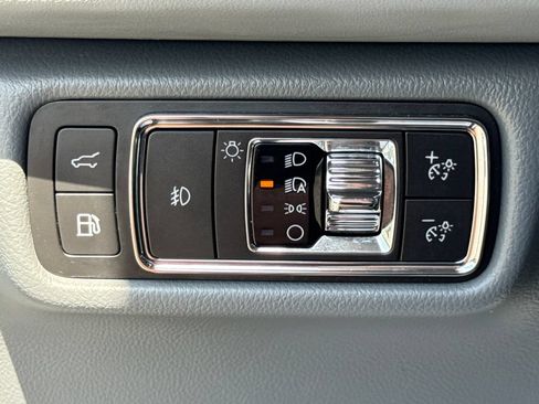 Used 2020 Lincoln Aviator Grand Touring w/ Equipment Group 301A AWD/4WD image 38