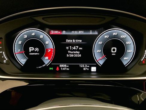 Used 2024 Audi S8 AWD/4WD image 20