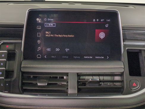 Used 2024 GMC Yukon XL SLT image 21