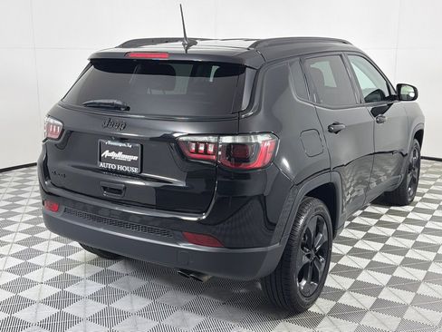 Used 2021 Jeep Compass Latitude AWD/4WD image 5