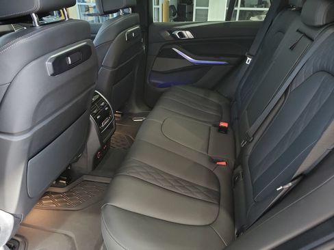 Used 2025 BMW X5 M60i w/ Climate Comfort Package AWD/4WD image 25