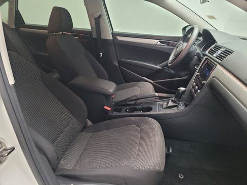 Used 2016 Volkswagen Passat 1.8T S image 21