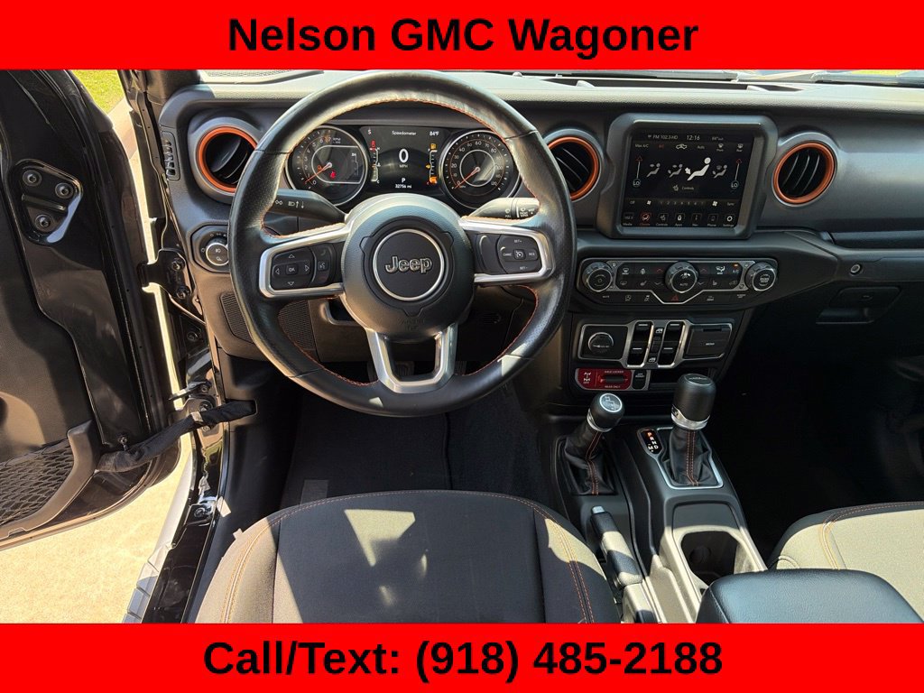 Used 2023 Jeep Gladiator Mojave w/ Cold Weather Group AWD/4WD image 19