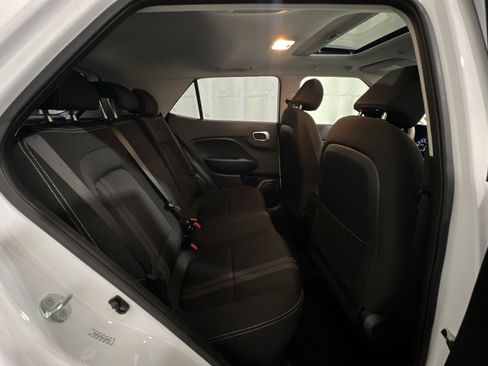 Used 2022 Hyundai Venue SEL FWD image 41
