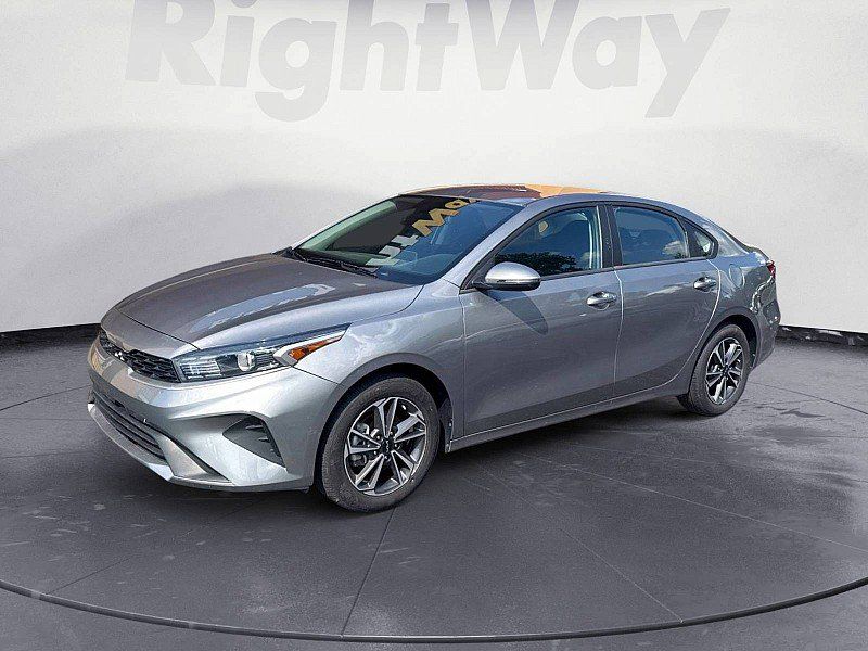 Used 2024 Kia Forte LXS w/ LXS Technology Package FWD image 1