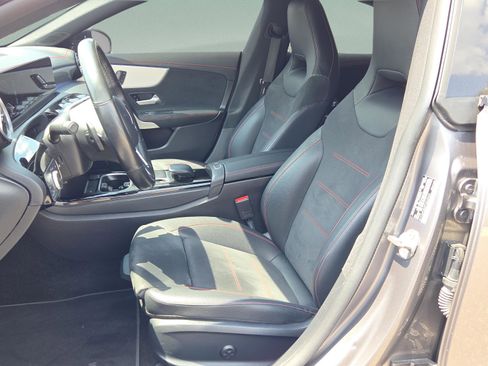 Used 2023 Mercedes-Benz CLA 250 image 11