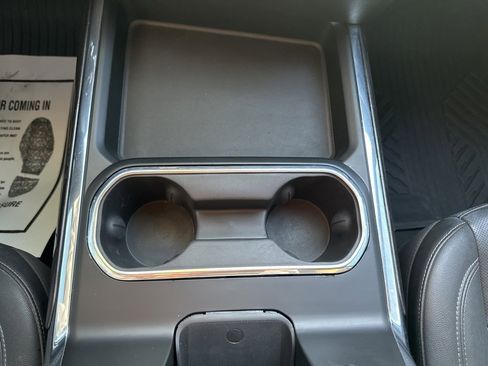 Used 2024 Chevrolet Silverado 2500 LTZ w/ LTZ Convenience Package image 23