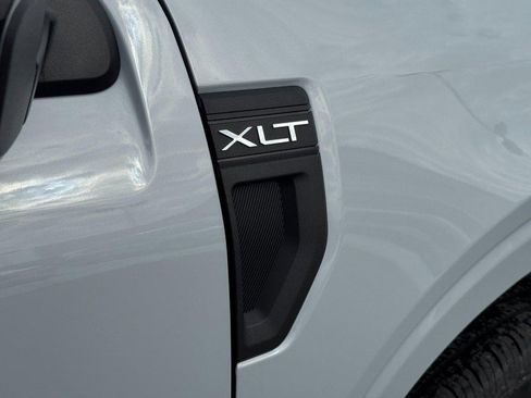 New 2026 Ford Maverick XLT w/ XLT Luxury Package image 10