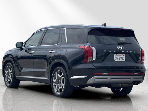 Used 2023 Hyundai Palisade Limited FWD image 5