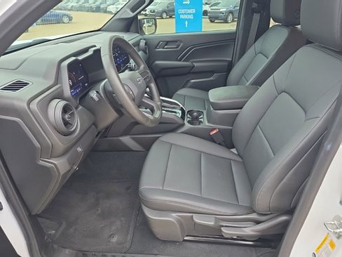 Used 2024 Chevrolet Colorado Trail Boss w/ Advanced Trailering Package image 12