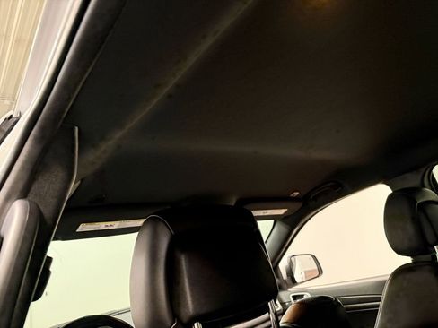 Used 2022 Jeep Grand Cherokee Altitude image 51