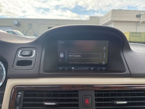 Used 2013 Volvo XC70 T6 Platinum image 19