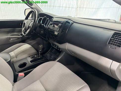 Used 2012 Toyota Tacoma 4x4 Double Cab w/ Convenience Pkg image 5