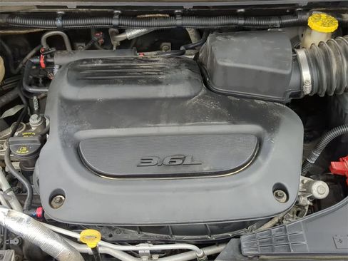 Certified 2019 Chrysler Pacifica Limited w/ S Appearance Package image 22