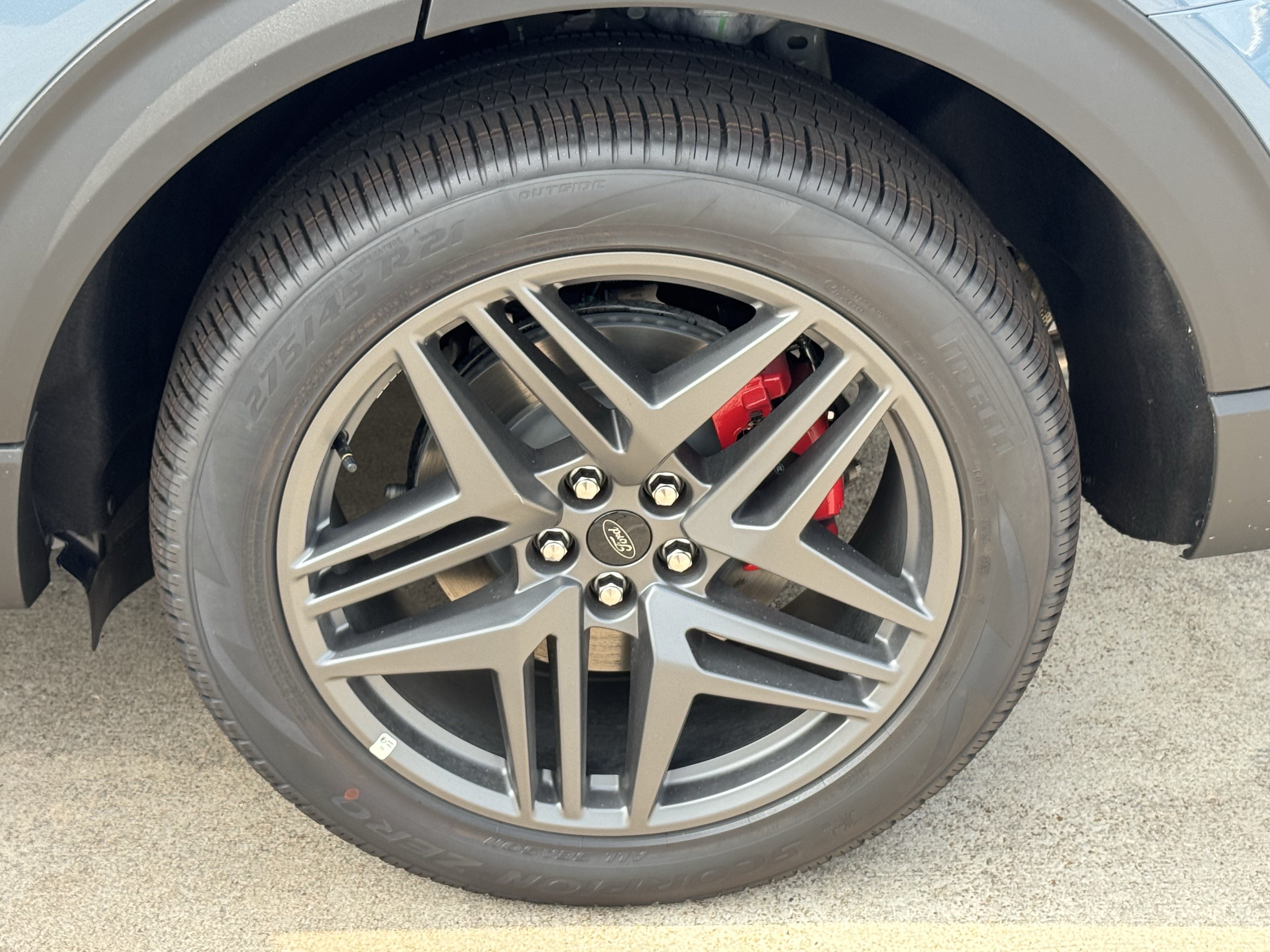 New 2026 Ford Explorer ST-Line w/ ST-Line Street Pack RWD image 9