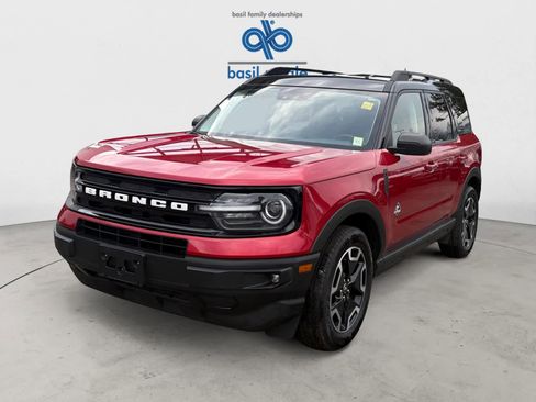 Used 2021 Ford Bronco Sport Outer Banks image 2
