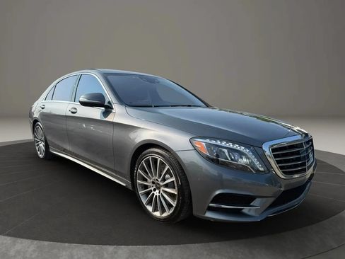 Used 2017 Mercedes-Benz S 550 4MATIC Sedan image 3